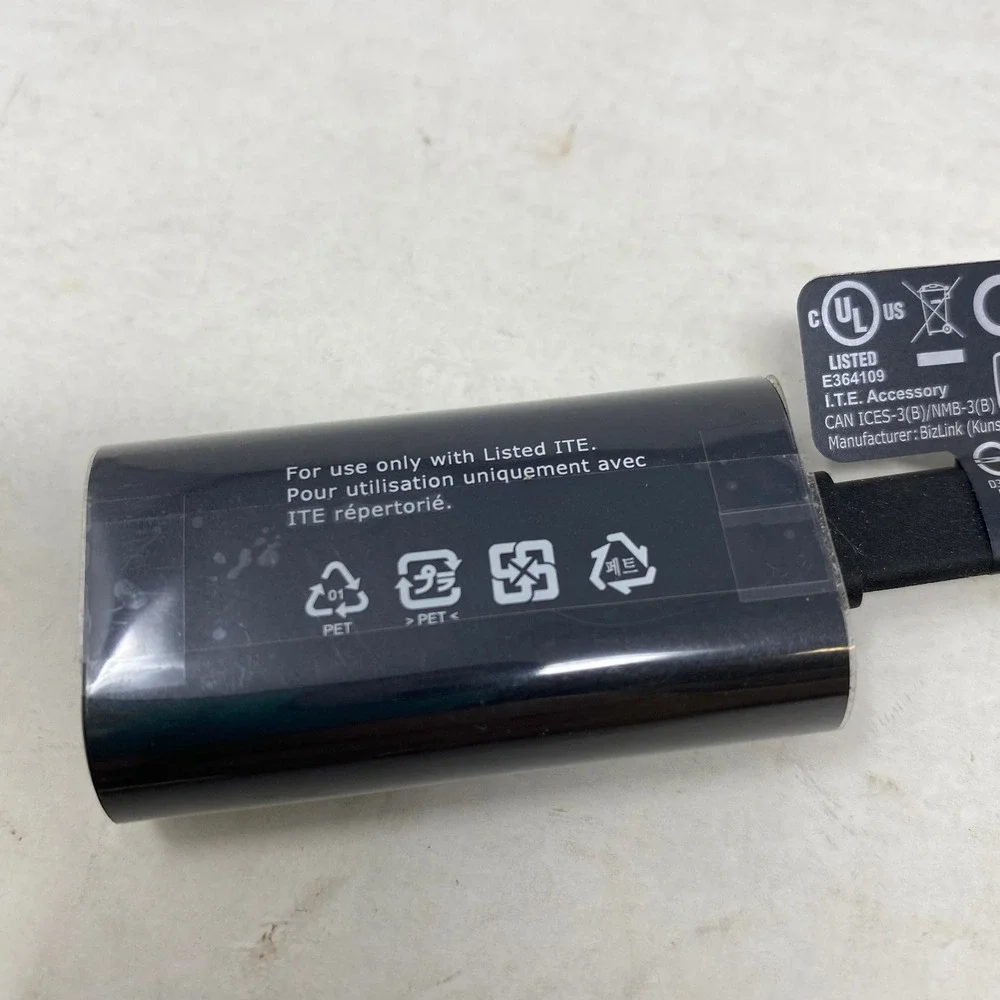 Alienware USB-C to 2.5GbE Ethernet Adapter AW1022z‎ Black 07NJ76 Dongle